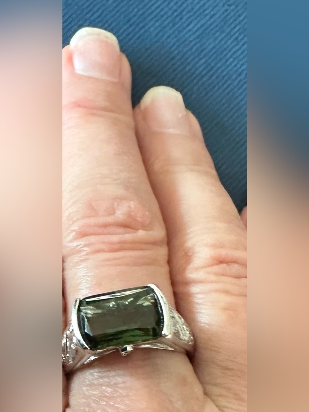 Solid 14K White Gold East-West Green Tourmaline & Diamond Statement Ring Size 8